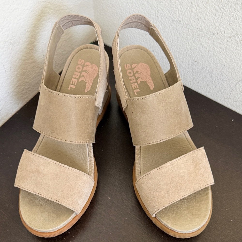 Sorel Women's Beige/Taupe Suede Slingback Wedge Sandals. - Picture 10 of 10